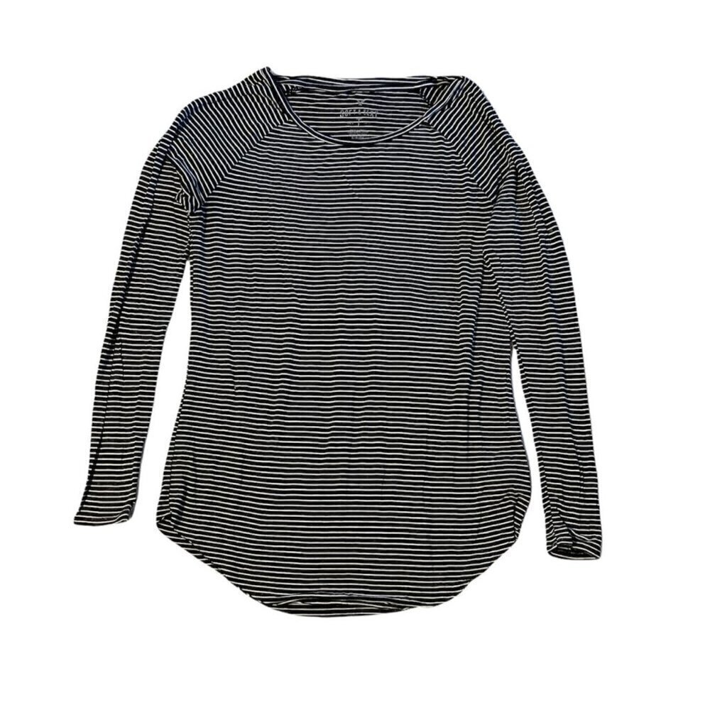 American Eagle Outfitters Black and White Soft & Sexy Long Sleeve Shirt